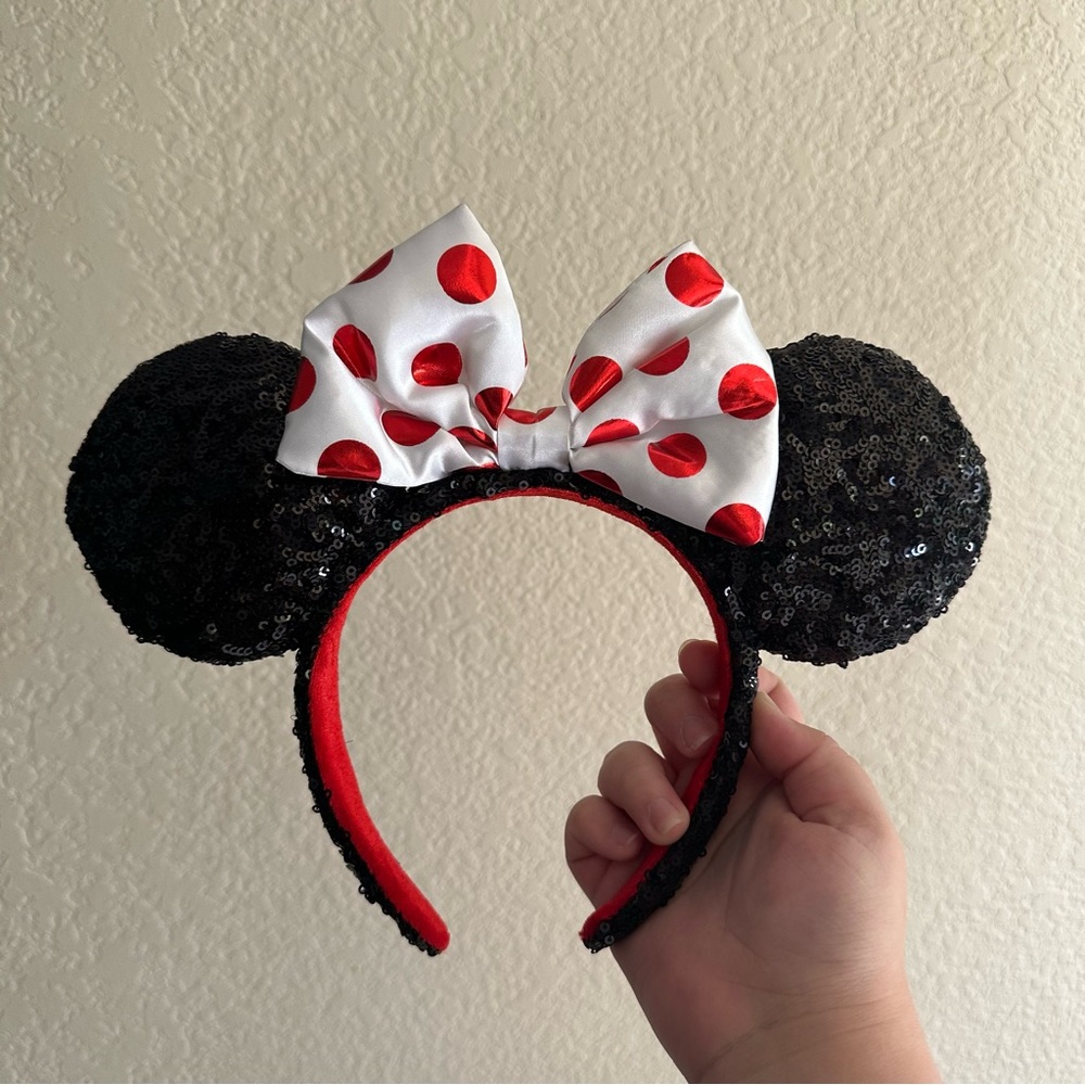 Disney Parks Sparkly Minnie Ears